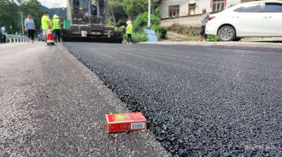 1.5cm 2cm Asphalt Overlay Bitumen Perbaikan Jalan Pemeliharaan Perkerasan Beton
